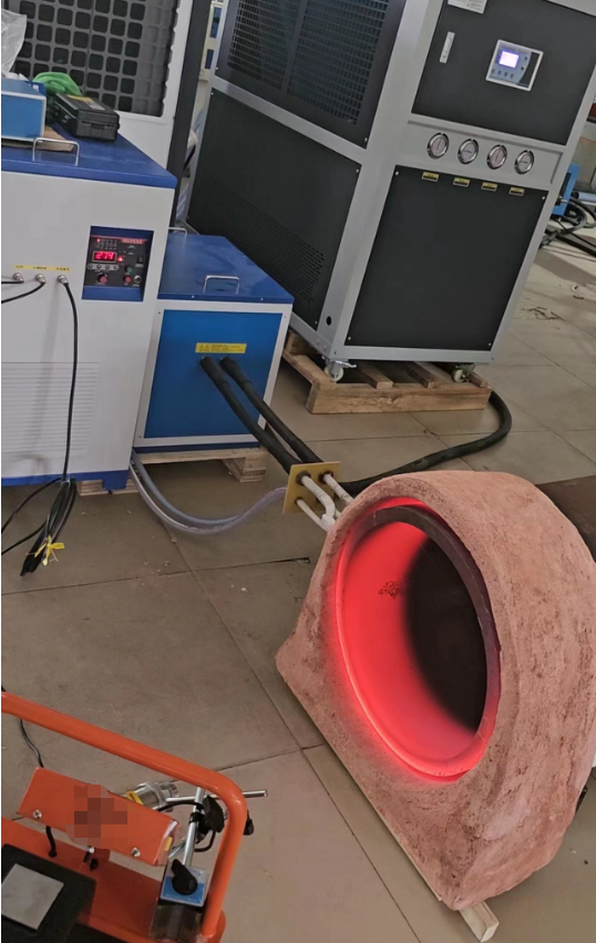 鋼管封頭加熱——中頻水冷電磁加熱器